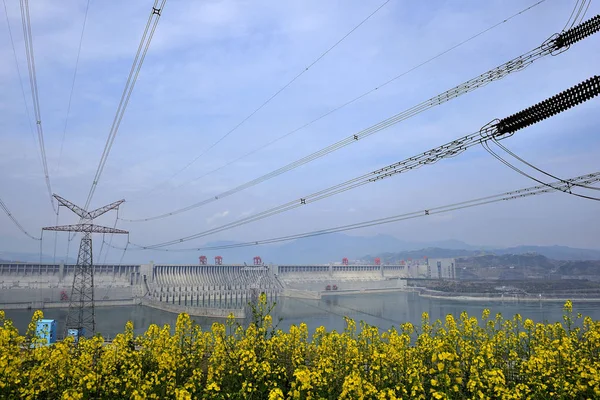 Uitzicht Drie Gorges Dam Aan Yangtze Rivier Yichang Stad Centraal — Stockfoto