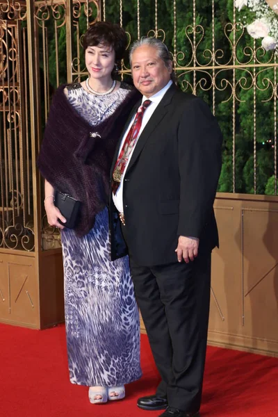 Ator Diretor Hong Kong Sammo Hung Certo Sua Esposa Joyce — Fotografia de Stock