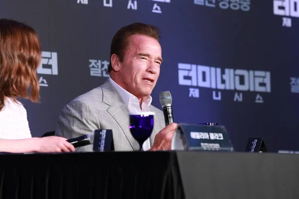 Actor Estadounidense Arnold Schwarzenegger Habla Durante Una Conferencia Prensa Para — Foto de Stock