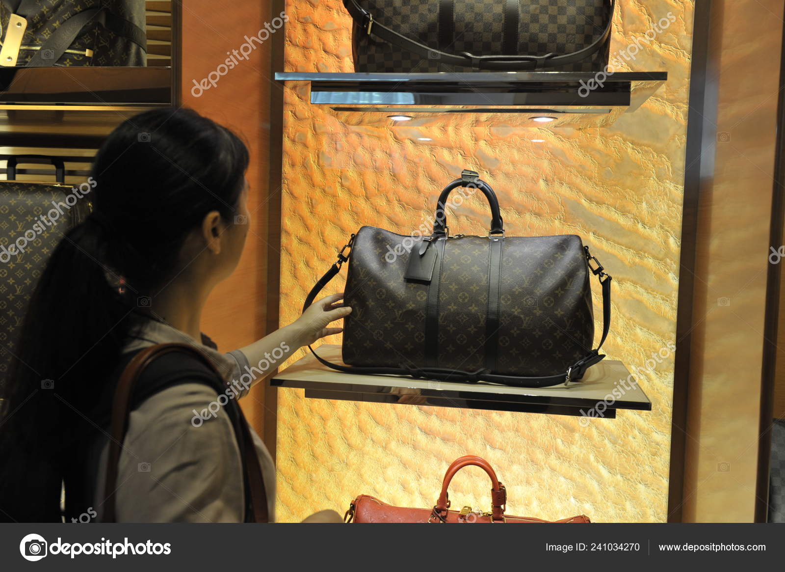 Do Any Department Stores Sell Louis Vuitton Bags