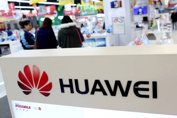 Comptoir Huawei Est Sur Marché Produits Électroniques Shanghai Chine Février — Photo