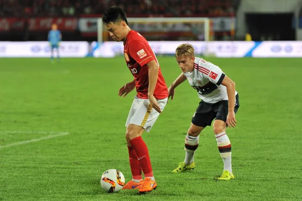 Sinan Kurt Del Bayern Munich Derecha Prepara Para Desafiar Liu — Foto de Stock