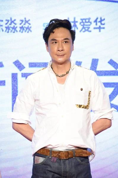 香港演员吴伯雄在中国北京举行的电影 没有距离的爱情 首映式新闻发布会上摆姿势 — 图库照片