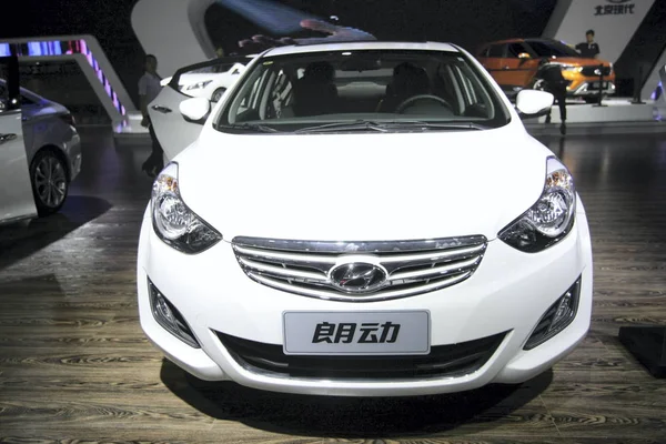 Hyundai Avante Ağustos 2014 2014 Pudong Uluslararası Otomotiv Fuarı Olarak — Stok fotoğraf