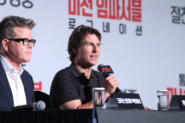 Actor Estadounidense Tom Cruise Derecha Habla Durante Una Conferencia Prensa — Foto de Stock