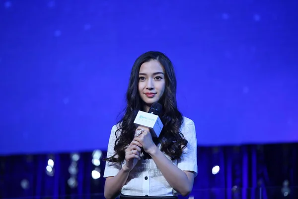 Hong Kong Model Actress Angelababy Attends Promotional Event Online Video — Stock Photo, Image