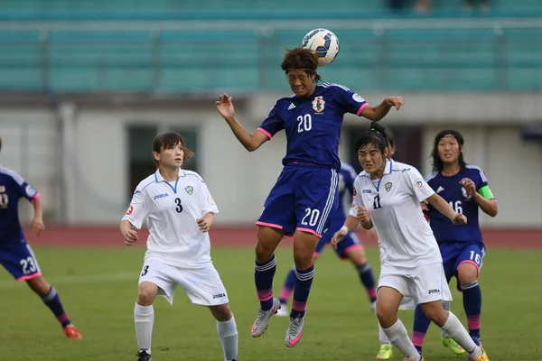 Akari Shiraki Japonii Centrum Wyzwania Graczy Uzbekistanu Meczu Piłki Nożnej — Zdjęcie stockowe