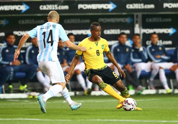 Argentina Javier Mascherano Left Challenges Jamaica Deshorn Brown Copa America — Stock Photo, Image