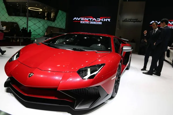 Coche Deportivo Lamborghini Está Exhibición Durante 16ª Exposición Internacional Industria — Foto de Stock