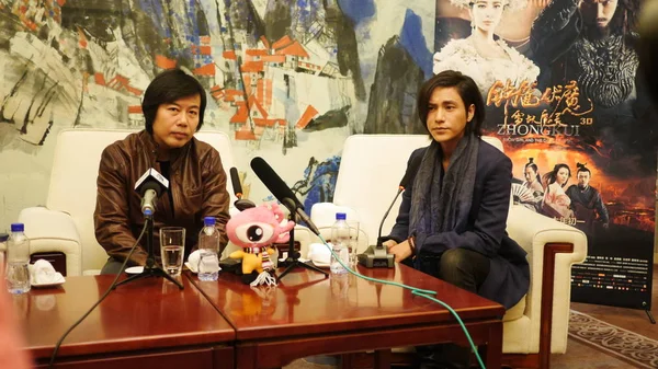 Κινεζική Ηθοποιός Chen Kun Δεξιά Παρακολουθεί Μια Εκδήλωση Προώθησης Για — Φωτογραφία Αρχείου