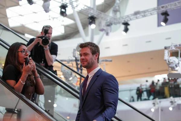 Australian Actor Chris Hemsworth Arrives Premiere Movie Avengers Age Ultron — Stock Photo, Image