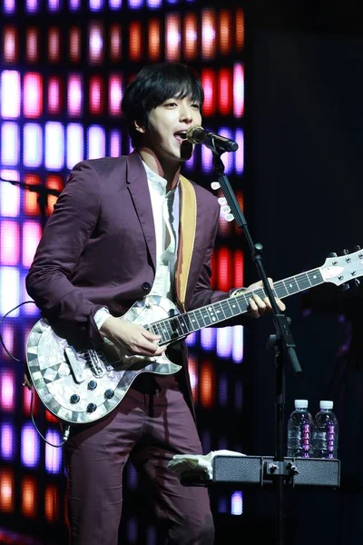 Jung Yong Hwa Del Grupo Chicos Surcoreanos Cnblue Presenta Evento — Foto de Stock