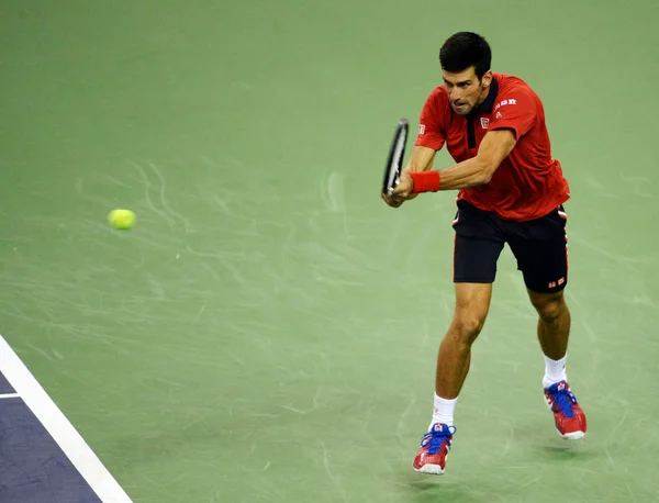 Novak Djokovic Serbii Zwraca Strzał Andy Murray Wielkiej Brytanii Półfinałowym — Zdjęcie stockowe