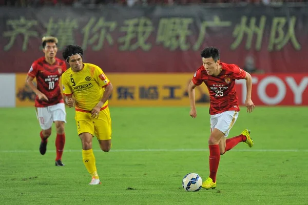 Masato Kudo Japão Kashiwa Reysol Esquerda Desafia Zou Zheng China — Fotografia de Stock