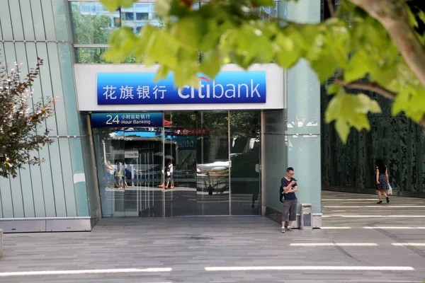 保持乐观图库照片 免版税保持乐观图片 Depositphotos 保持乐观图库照片 免版税保持乐观图片 Depositphotos