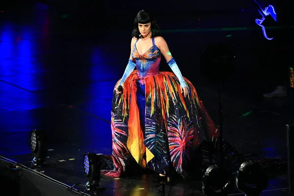 Amerykańska Piosenkarka Katy Perry Wykonuje Koncercie Shanghai Jej Pryzmatyczny World — Zdjęcie stockowe
