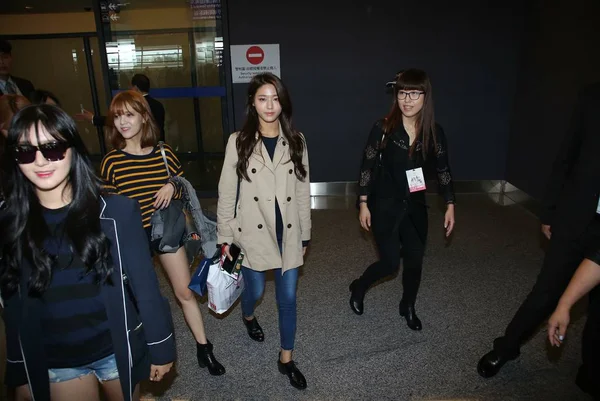 Members South Korean Girl Group Aoa Arrive Taiwan Taoyuan International — Stock Photo, Image