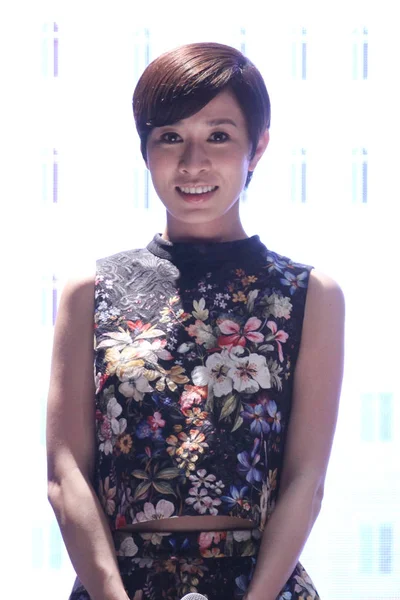 Hongkongse Actrice Charmaine Sheh Vormt Tijdens Een Persconferentie Voor Nieuwe — Stockfoto