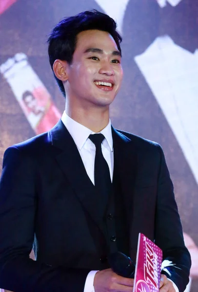 Actor Surcoreano Kim Soo Hyun Sonríe Durante Una Conferencia Prensa — Foto de Stock