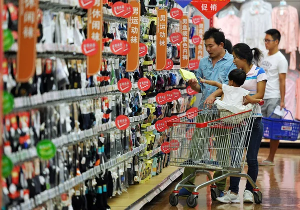 Fil Kinesiska Kunder Shopping Stormarknad Fuyang City Östra Kinas Anhui — Stockfoto