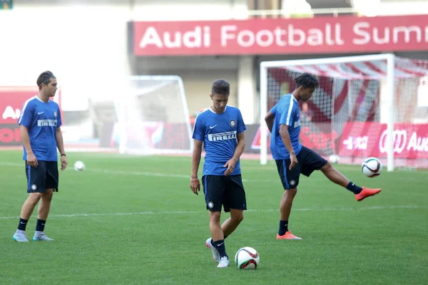 Mannschaftsmitglieder Von Inter Mailand Nehmen Einer Trainingseinheit Für Ein Freundschaftsspiel — Stockfoto
