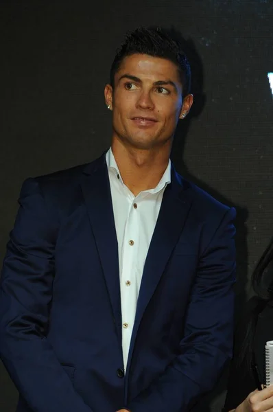 Superestrella Portuguesa Fútbol Cristiano Ronaldo Posa Durante Evento Promocional Para — Foto de Stock