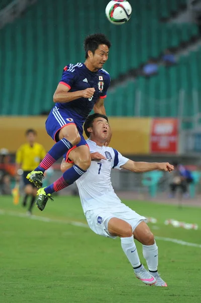 Naoyuki Fujita Japón Izquierda Encabeza Pelota Contra Corea Del Sur —  Fotos de Stock