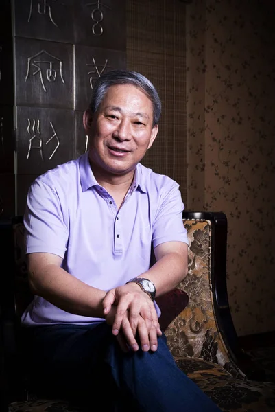 Yan Jieon Předseda Skupiny China Pacific Stavební Skupina Představuje Během — Stock fotografie