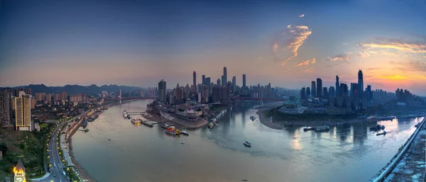 Panoramiczny Widok Rzekę Jangcy Rzekę Jialing Biegną Przez Chongqing Chiny — Zdjęcie stockowe