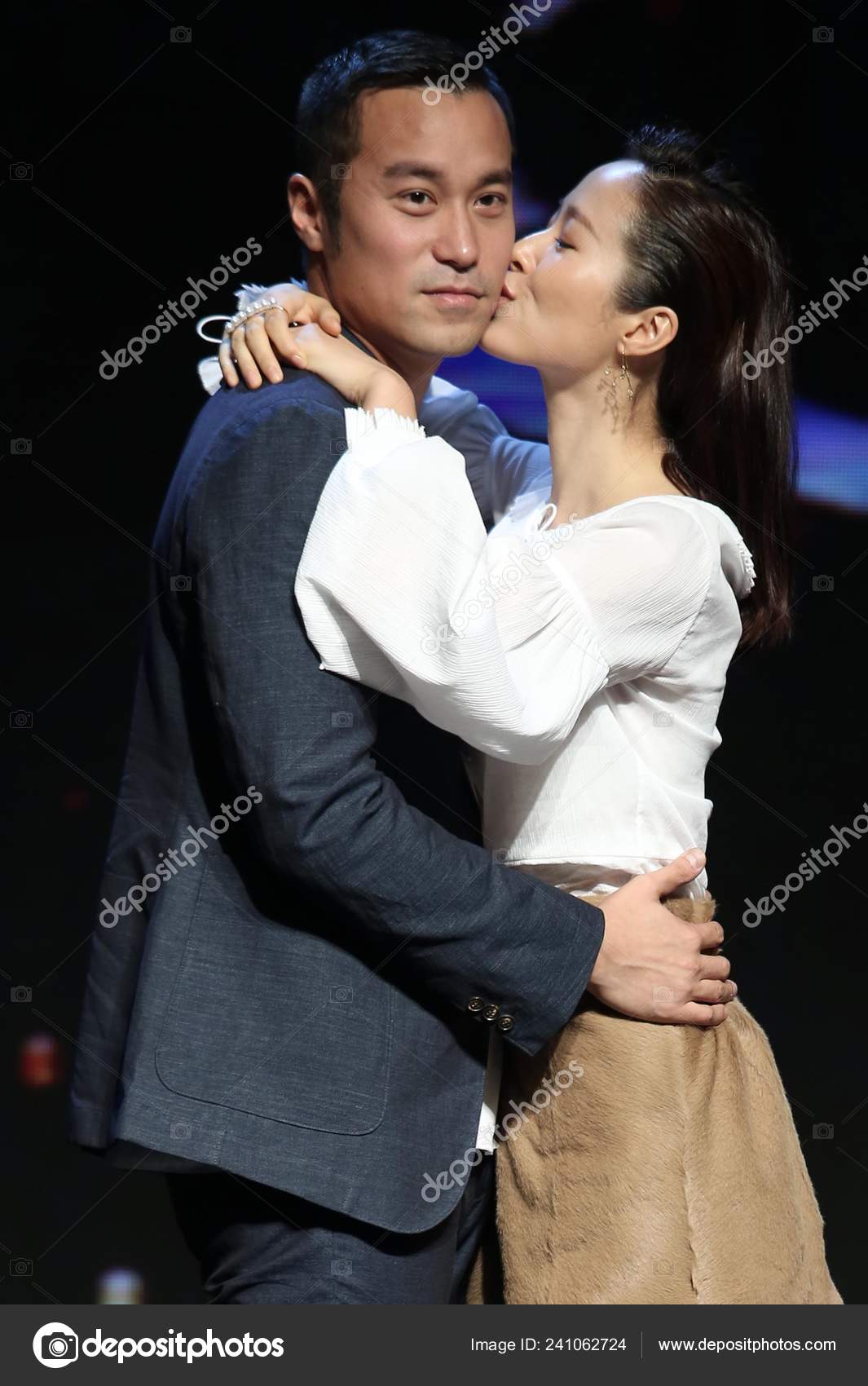 Китайская Актриса Цзян Иянь Jiang Yiyan Целует Тайваньского Актёра.