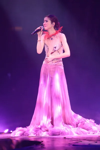 Hong Kong Singer Miriam Yeung Performs Her Let Begin Concert — Stock Photo, Image