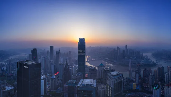 Panorama Okresu Nanshan Řeky Yangtze Poloostrova Yuzhong Světovým Finančním Centrem — Stock fotografie