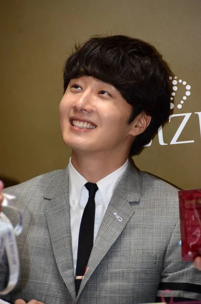 Zuid Koreaanse Acteur Jung Woo Glimlacht Tijdens Een Ventilator Vergadering — Stockfoto