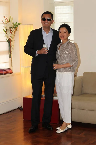 Director Hong Kong Wong Kar Wai Izquierda Esposa Esther Wong — Foto de Stock
