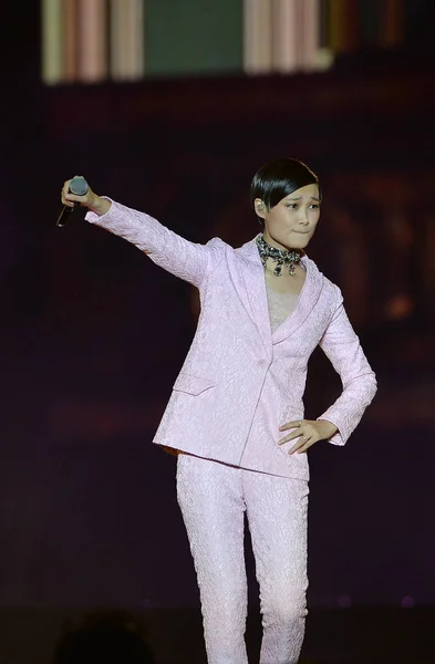 Chanteuse Chinoise Yuchun Produit Lors Son Concert Why Chengdu Dans — Photo