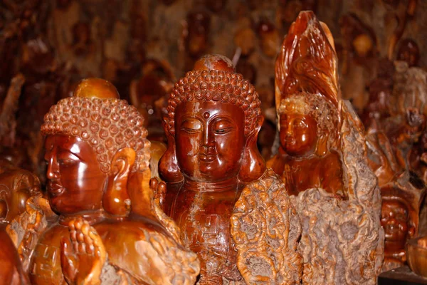 Las Estatuas Buda Madera Exhiben Centro Exposiciones Ciudad Zhengzhou Provincia —  Fotos de Stock