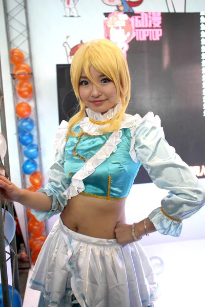 Una Showgirl Vestita Con Costume Cosplay Posa Durante Undicesima China — Foto Stock