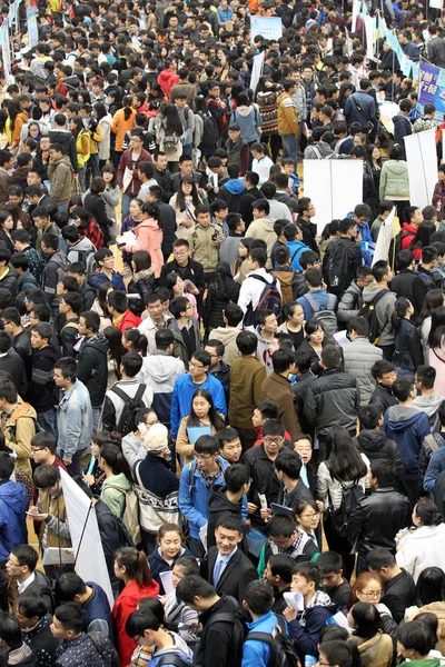 Chinese Studnets Die 2016 Zal Afstuderen Menigte Een Jobdag University — Stockfoto