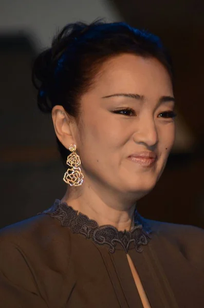 Čínská Herečka Gong Jako Hacumomo Usmívá Během Výroční Večírek Společnosti — Stock fotografie