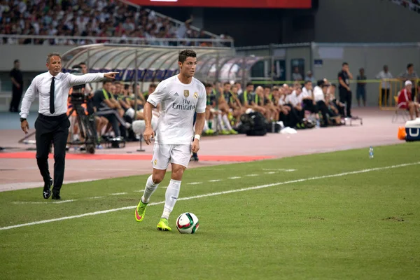 Cristiano Ronaldo Real Madrid Dribla Contra Milan Durante Partida Xangai — Fotografia de Stock