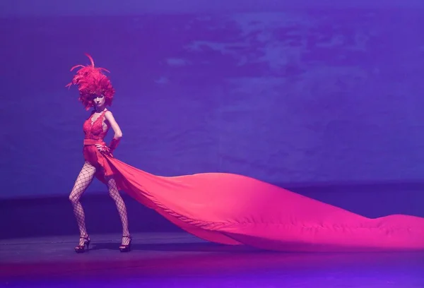 Model Zobrazuje Nové Stvoření Prádlo Přehlídka Aimer Během 2015 Xiamen — Stock fotografie