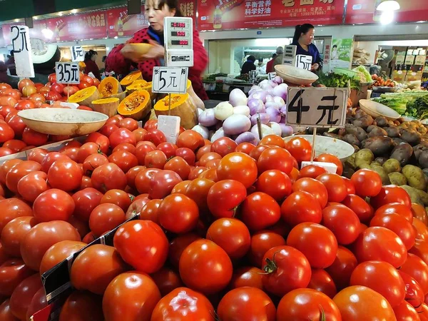 Овощи Продаются Рынке Городе Ичан Центральная Провинция Китая Хубэй Марта — стоковое фото