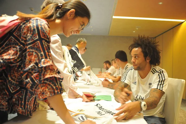 Marcelo Vieira Del Real Madrid Destra Firma Autografo Tifoso Evento — Foto Stock