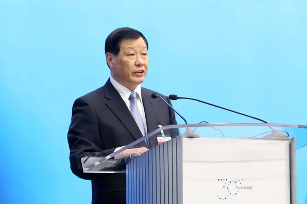 Shanghai Mayor Ying Yong Delivers Keynote Address 30Th International Business — Stock Photo, Image