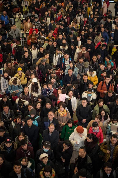 Passengers Wait Trains Spring Festival Travel Rush Also Known Chunyun — Stock Photo, Image