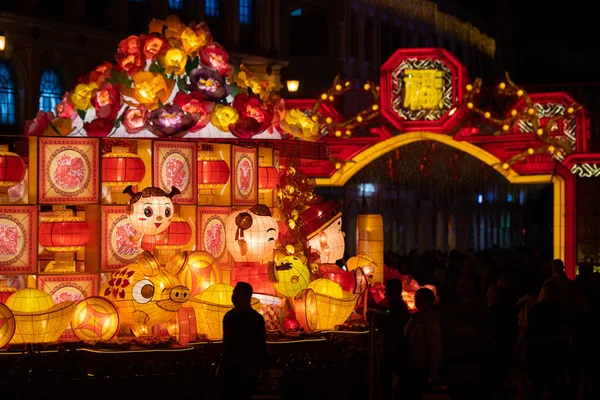 Decorações Lanterna São Iluminadas Para Marcar Próximo Festival Primavera Ano — Fotografia de Stock