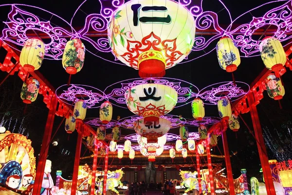 Farbenfrohe Laternen Leuchteten Konfuzianischen Tempel Während Des Laternenfestes Qinhuai China — Stockfoto