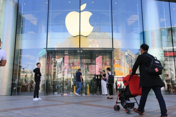 Utsikt Apple Butikk Wangfujing Kjøpesgate Beijing Kina September 2017 – stockfoto