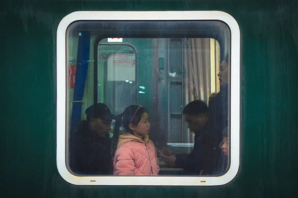 Chinese Passengers Seen Window Train Way Home Upcoming Chinese Lunar — Stock Photo, Image