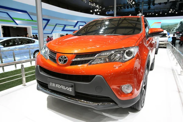 Toyota Rav4 Muestra Durante 15ª Exposición Internacional Industria Automotriz Shanghai — Foto de Stock